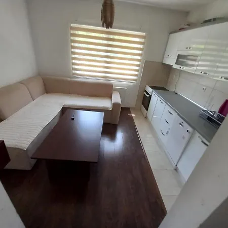 Kova Apartman